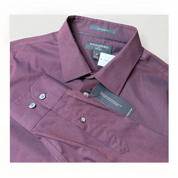 BANANA REPUBLIC Button Up Medium LS Burgundy Untucked Fit Cotton Non Iron NWT - Picture 2 of 10